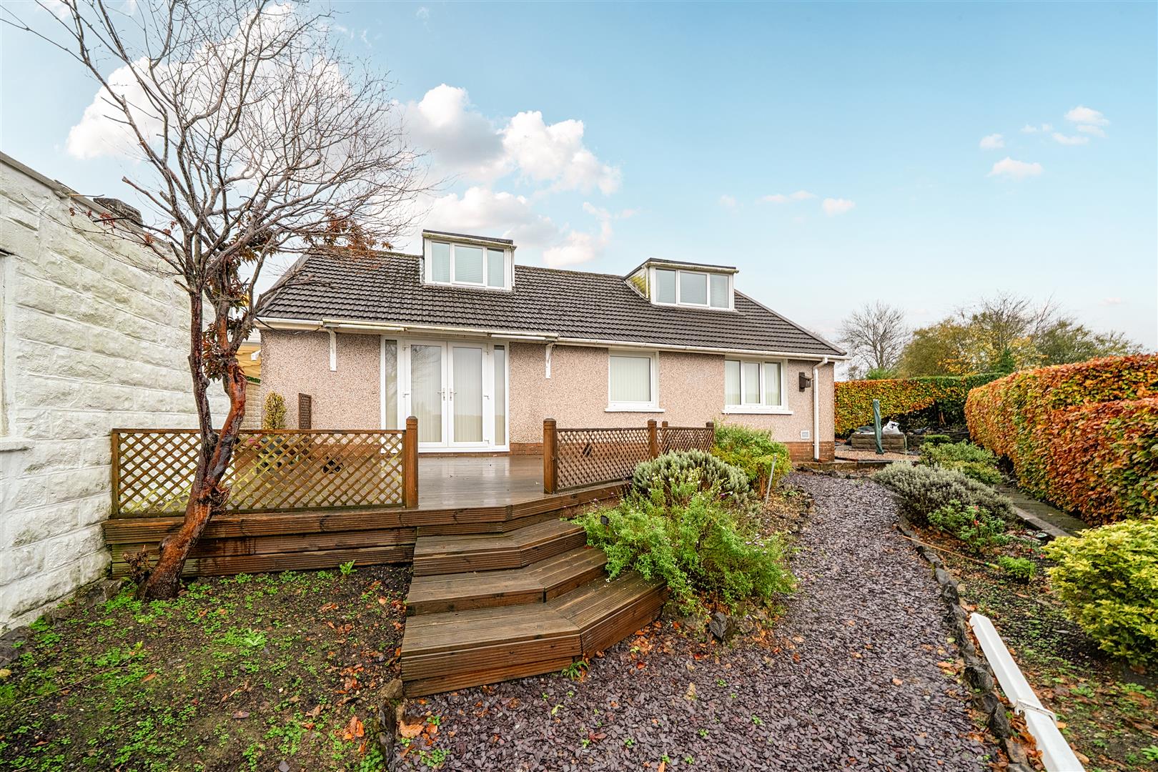 Maes-Yr-Awel, Llansamlet, Swansea, SA7 9SW